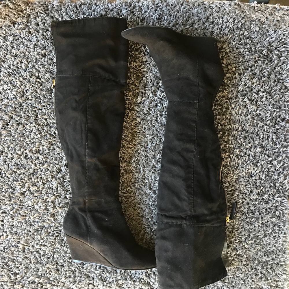 Over the knee 9 west boots.